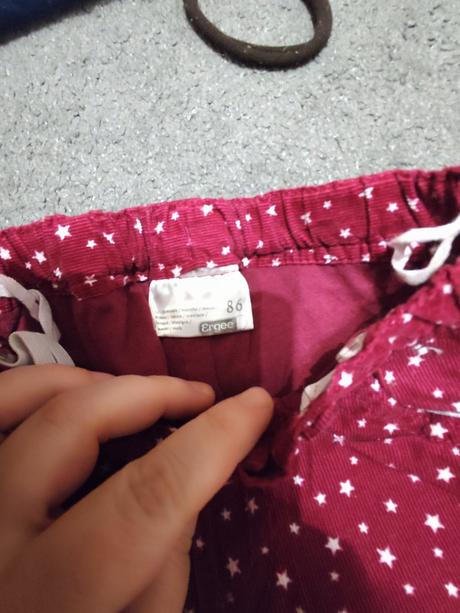 Balík oblečenia, 86–98