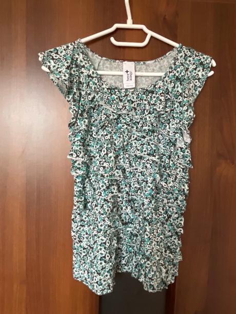 Dievcenske tielko, clockhouse,146