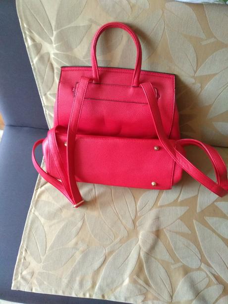 Krásny ruksak s kabelkou, 