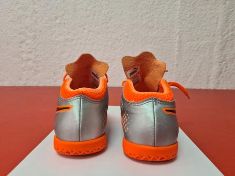 Halovky puma, puma,33