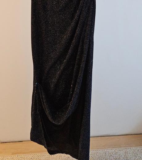 Spoločenské šaty, 40