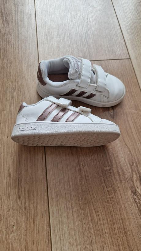 Tenisky zn. adidas veľ. 23., adidas,23