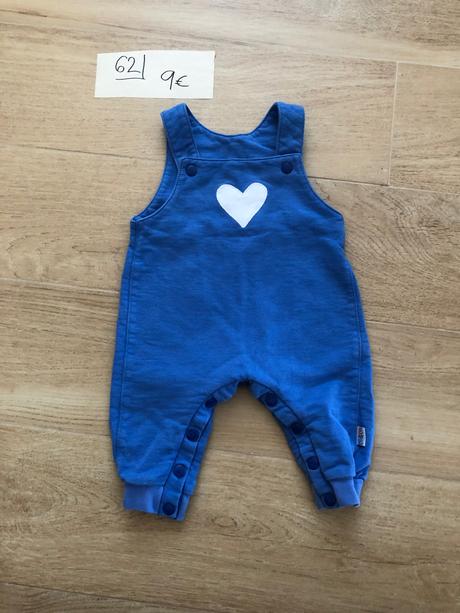 Krásne tepláčiky, 62