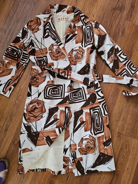 Luxusný kabátik, 40