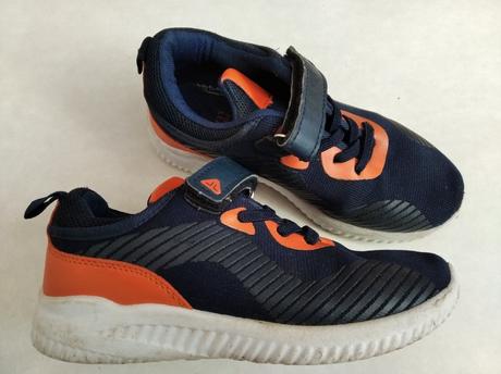 Tenisky junior league, 31