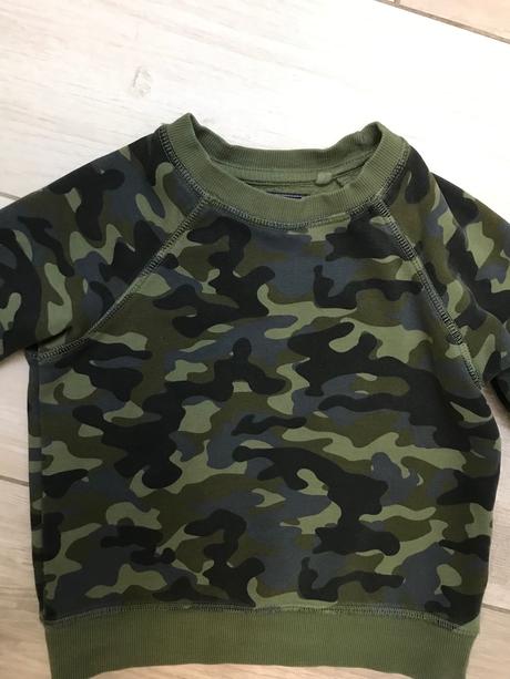 Úžasná maskáčová mikinka next, next,104