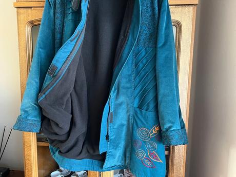 Predám zánovný kabát sanu-babu orient - l-, l