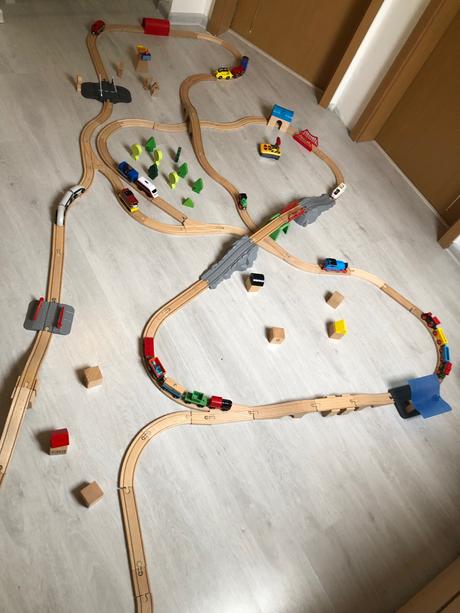 Drevená ikea vlaková dráha, 