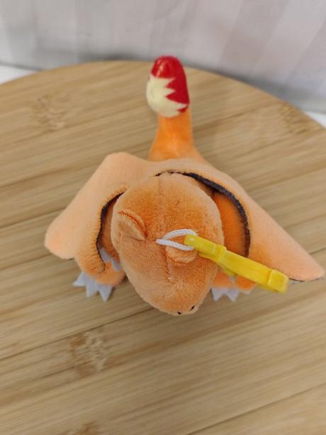 Plyšový prívesok pokémon charizard krídla plameň, 