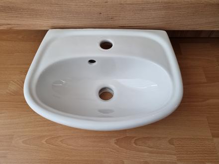Keramické umývadlo /40 cm/, 