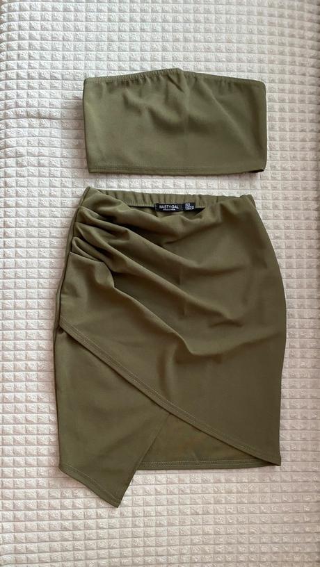 Komplet sukňa + crop top, 34