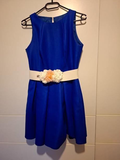 Spoločenské šaty, 38