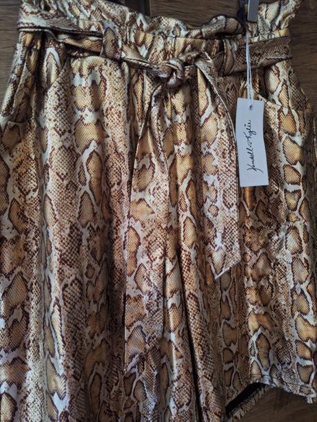 Šortky kendall&kylie, m