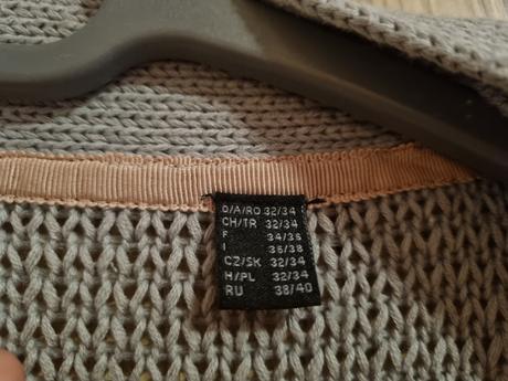 Minimalne noseny kardigan, s