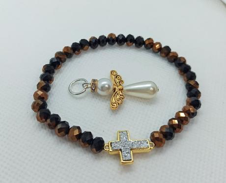 Handmade náramky z prírodných kameňov a iné,