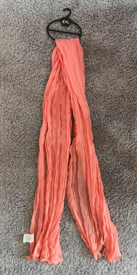 Nenosená šatka/šál, kenvelo