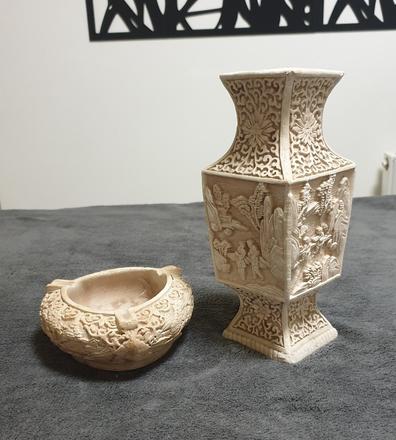 Stará váza s popolníkom,