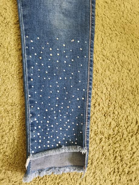 Dievčenske rifle, 26