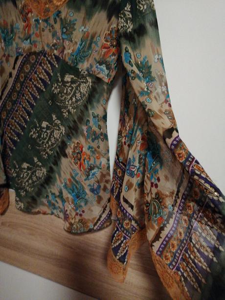 Priesvitná blúzka s, s