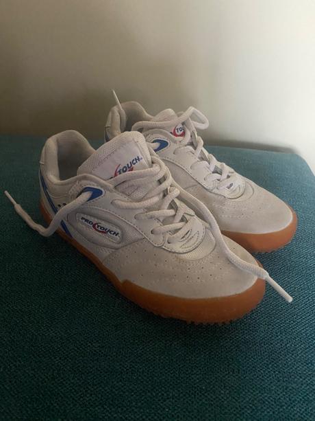 Tenisky so snurkami na telesnu, 31