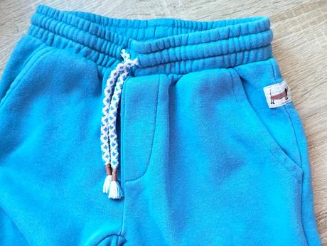 2x tepláky, reserved,98