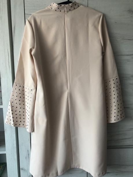 Béžové dámske šaty, l