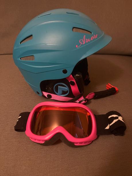 Predám prilbu s okuliarmi arcore, s