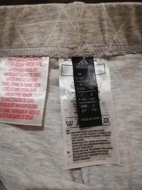 Kraťasy pod kolená, adidas,140