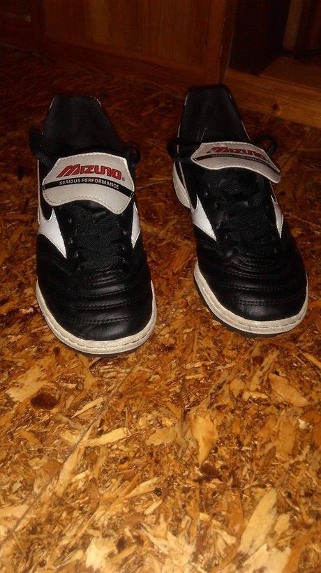Futbalové turfy, mizuno,37