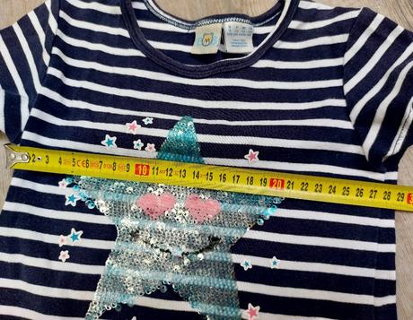 Pásikavé šaty s hviezdičkou, 116