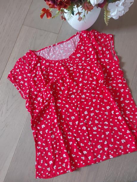 Bavlnené kvetovane tričko- super stav, s