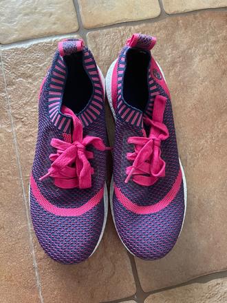 Lahucke letné tenisky, baťa,34