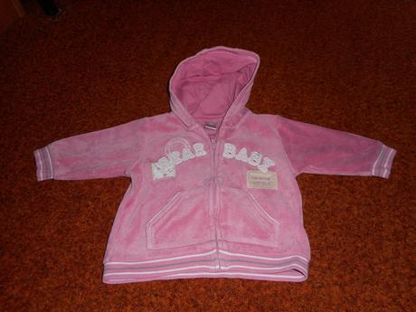 Mikina s kapucou, 68