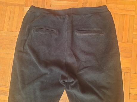 Dámske tepláky, 34