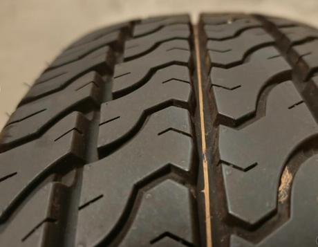 Dunlop letné pneumatiky 215/70 r15c 109/107s econ, 