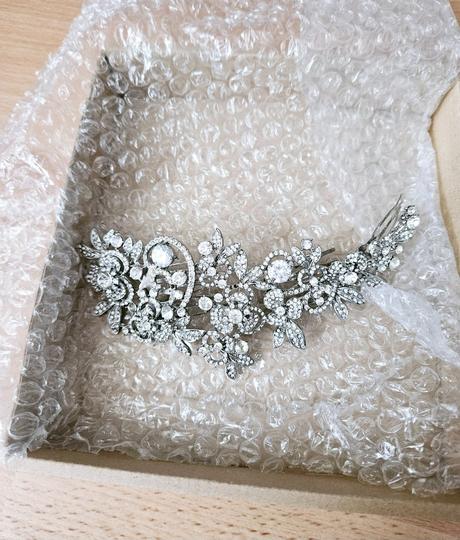 Krásna ozdoba do vlasov,