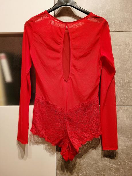 Červené sexy body, s