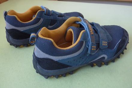 Turistické poltopánky,v.35, vnút.dl.23.4cm, 35