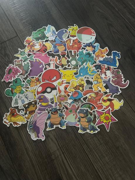 Mystery samolepkovy balíček pokemon, 