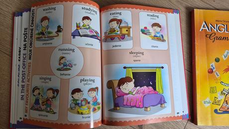 Dve knihy angličtina, 