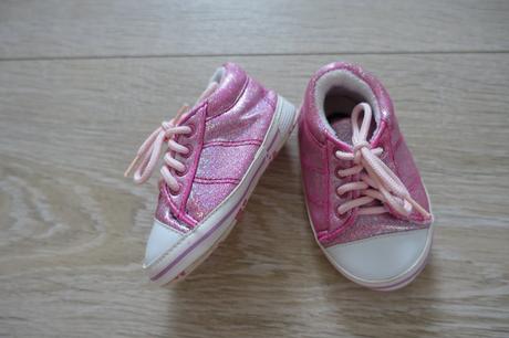 Capačky trblietavé, 18