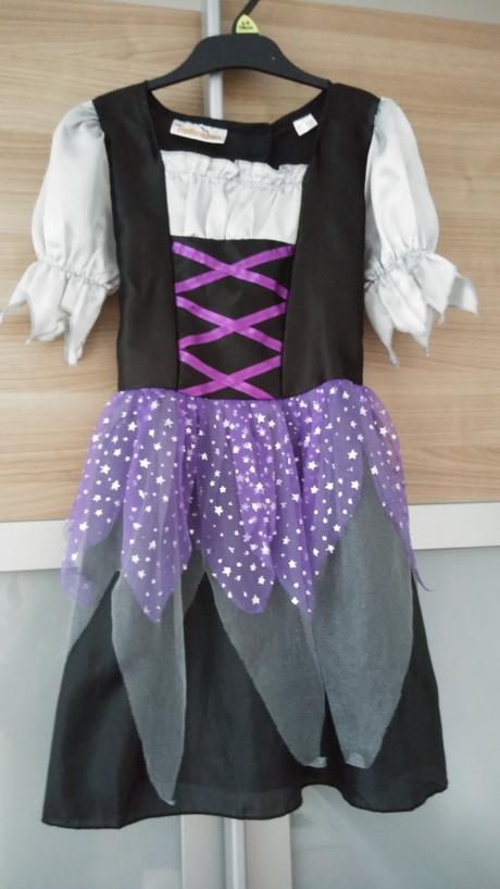 Kostym carodejnice 4-6,