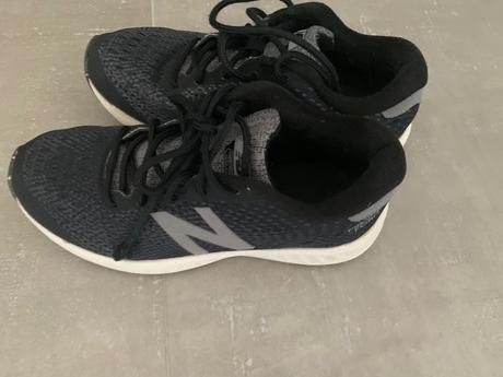 Bezecke tenisky nb so specialnou podrazkou, new balance,31