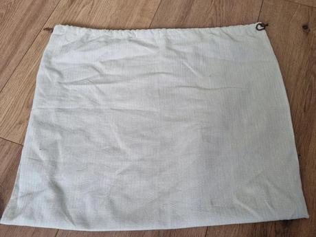 Čierna kožená kabelka guzini,