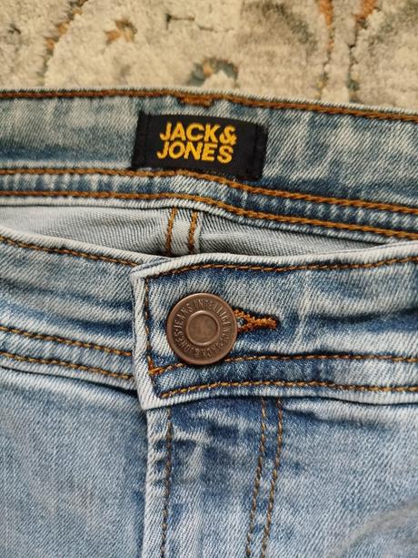 Značkové rifle jack&jones - top stav, 164