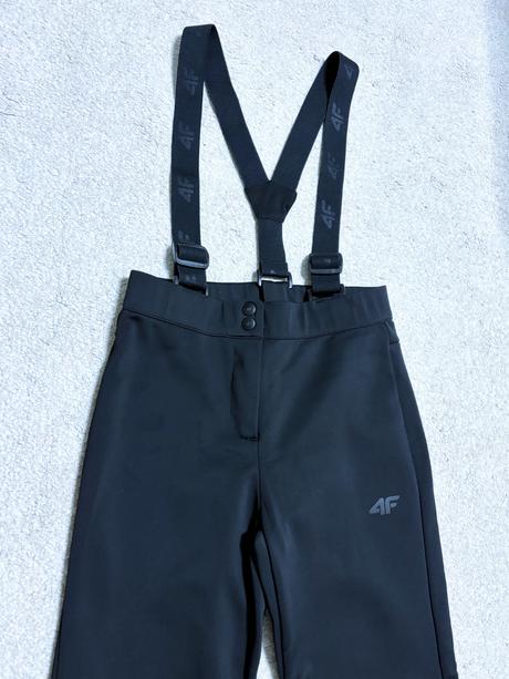4f lyžiarske softshell nohavice, 134