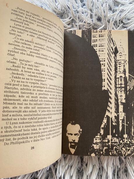 Mosadz je pasca ellery queen,