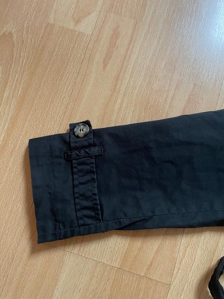 Čierny trenčkot kabát, house,l