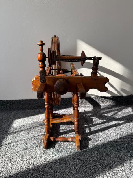 Tradičný drevený kolovrat, 