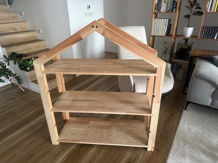 Policovy regál z masívu,